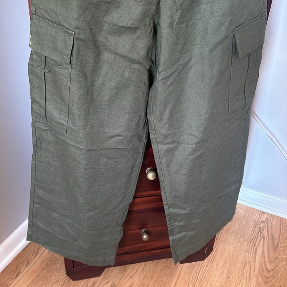 Gap Mid Rise Linen-Cotton Pull-On Cargo Pants Olive Green brand new with tags! - Picture 5 of 6
